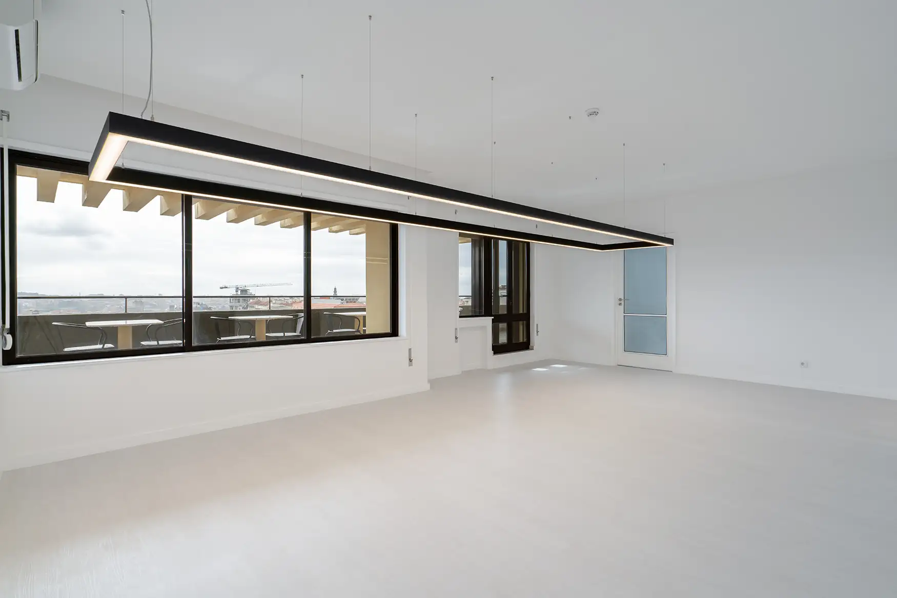 Escritório Superior — terraço panorâmico